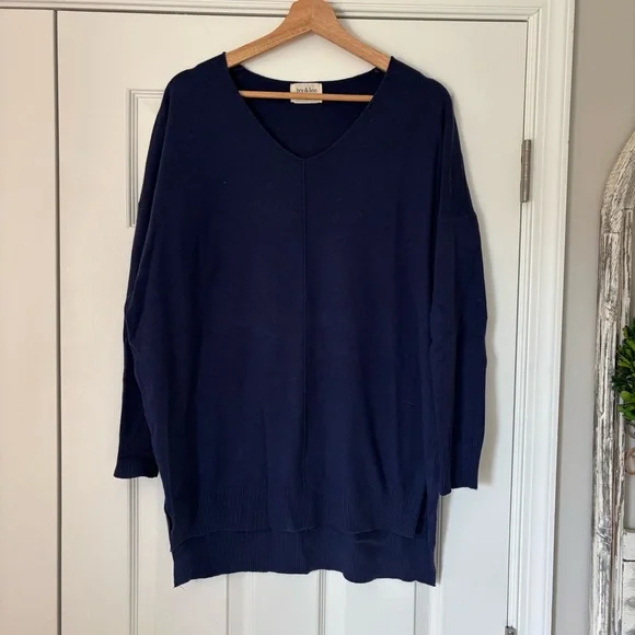 Ivy & Leo Dreamer Sweater Navy Blue Oversized V-Neck Tunic Sweater M/L #T1938 - Picture 1 of 6